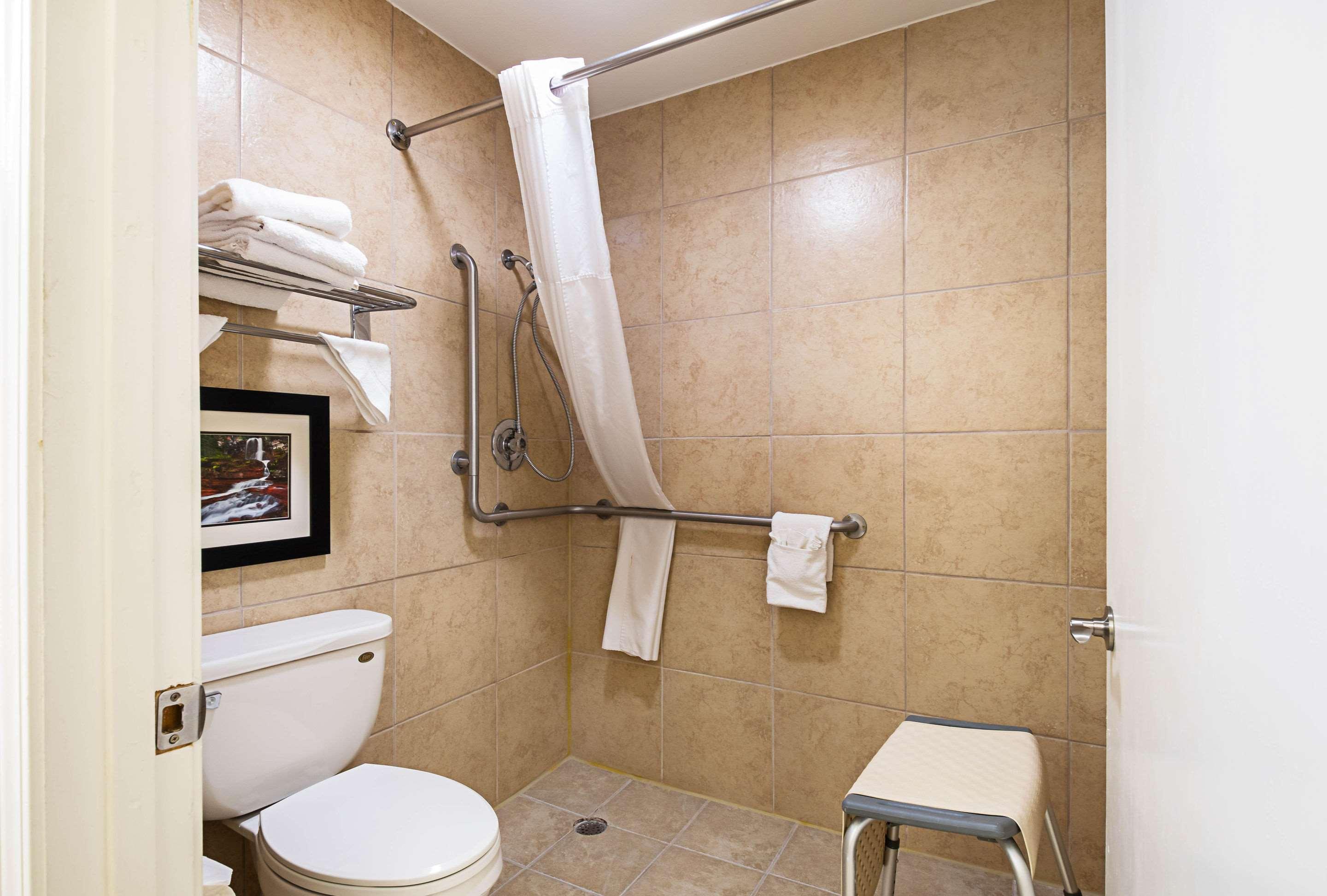 Quality Inn Near Lake ماربل فولز المظهر الخارجي الصورة