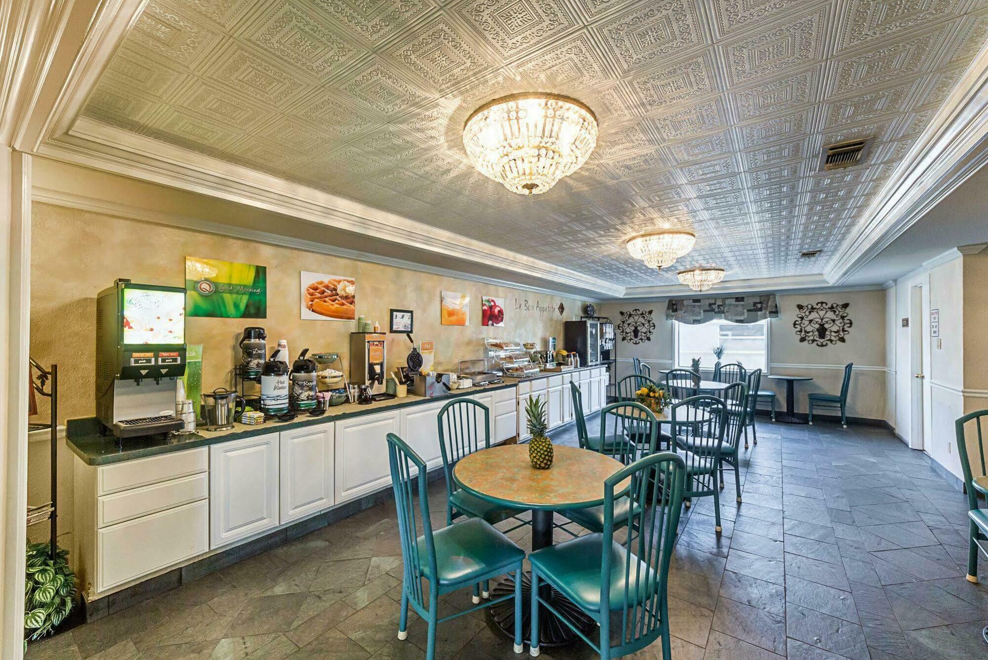 Quality Inn Near Lake ماربل فولز المظهر الخارجي الصورة